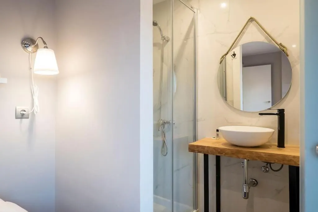 Bebarceloner Sant Andreu Apartments - 1 Bedroom With Terrace İspanya