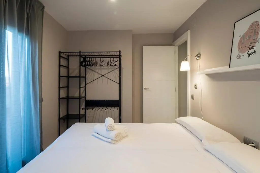 Bebarceloner Sant Andreu Apartments - 1 Bedroom With Terrace İspanya